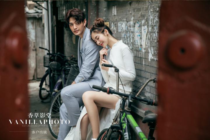 司仪婚庆歌曲_婚礼司仪歌曲_婚庆司仪唱的喜庆歌曲