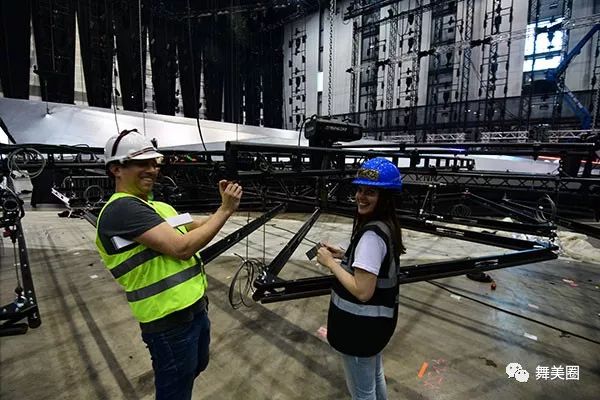 舞台设计及搭建_搭建舞台设计灯光公司投资额度_搭建舞台设计方案