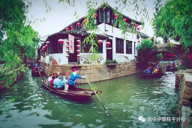 云南婚礼舞台搭建费用_搭建婚礼舞台累吗_搭建一个婚礼舞台需要多少钱