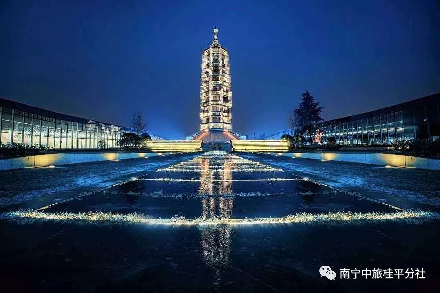 云南婚礼舞台搭建费用_搭建一个婚礼舞台需要多少钱_搭建婚礼舞台累吗