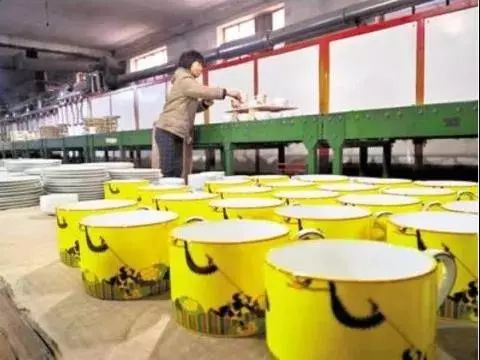 云南婚礼舞台搭建费用_搭建婚礼舞台累吗_搭建一个婚礼舞台需要多少钱