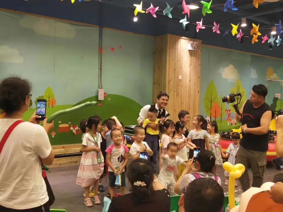 北京魔术表演门票_北京魔术商业演出公司_北京舞台魔术