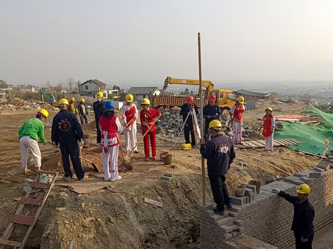 搭建舞台累吗_搭建舞台去那里_舞台搭建嵩明