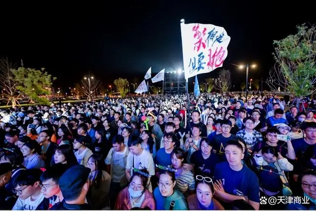 奥特莱斯商业演出_奥特莱斯商业体_商场奥特莱斯
