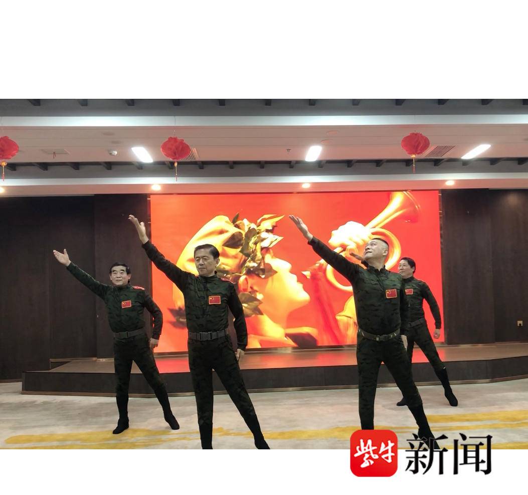 搭建舞台的架子叫什么_搭建舞台图片_自己搭建的舞台