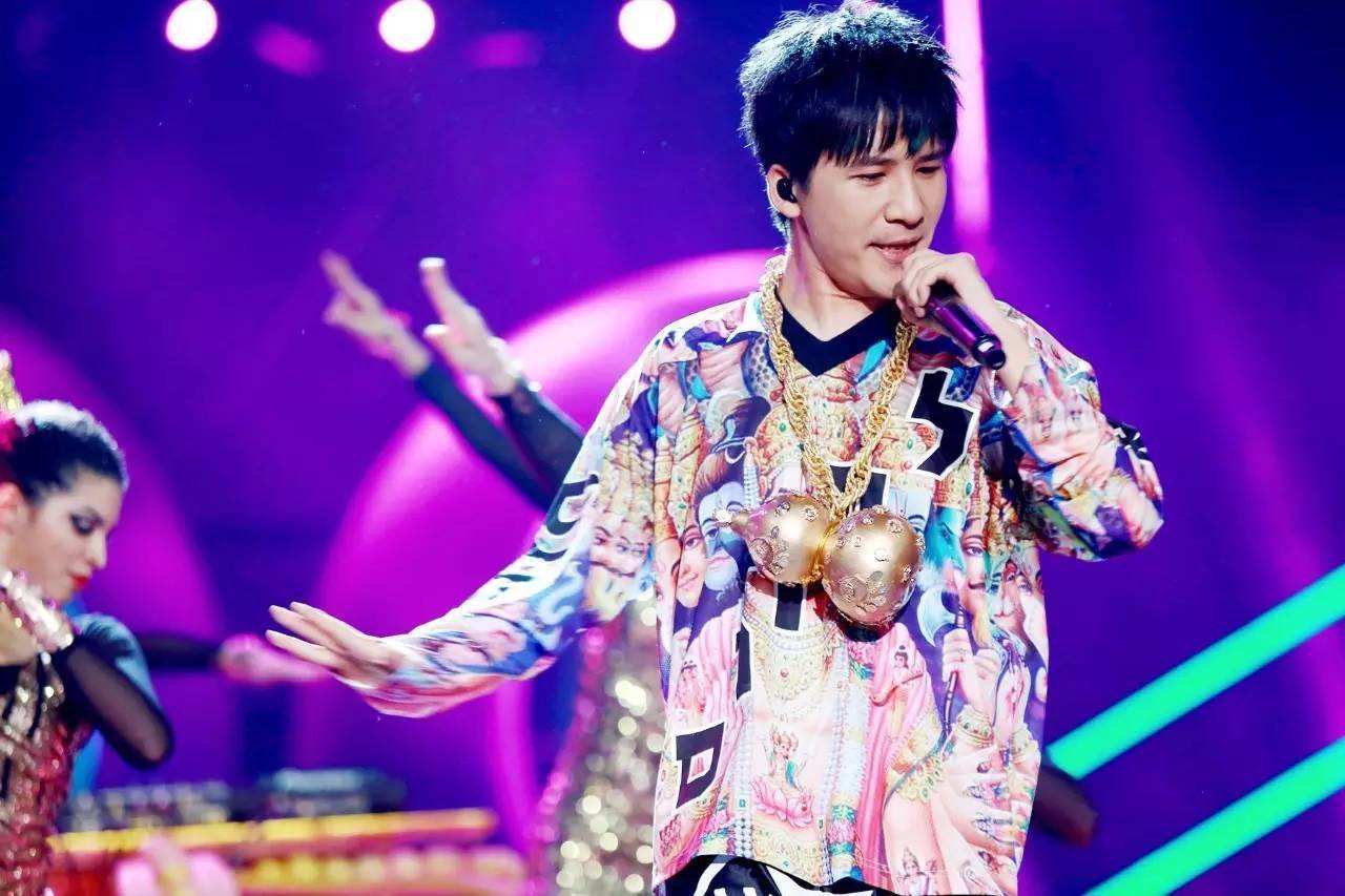 大张伟公司艺人_大张伟商业演出是真的吗_大张伟商演价格