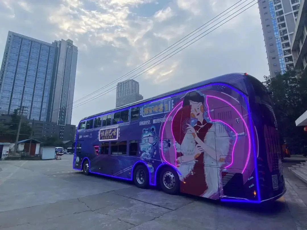 出行创意广告语_出行创意广告图片_出行的广告创意
